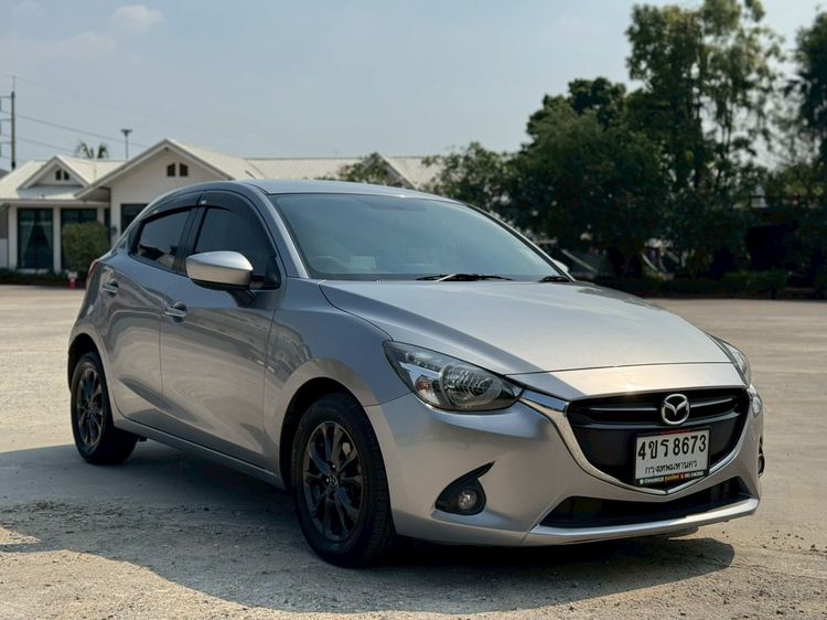 Mazda Mazda 2 2016 1.3 High Plus Sedan เบนซิน ไม่ติดแก๊ส เกียร์อัตโนมัติ บรอนซ์เงิน รูปที่ 2