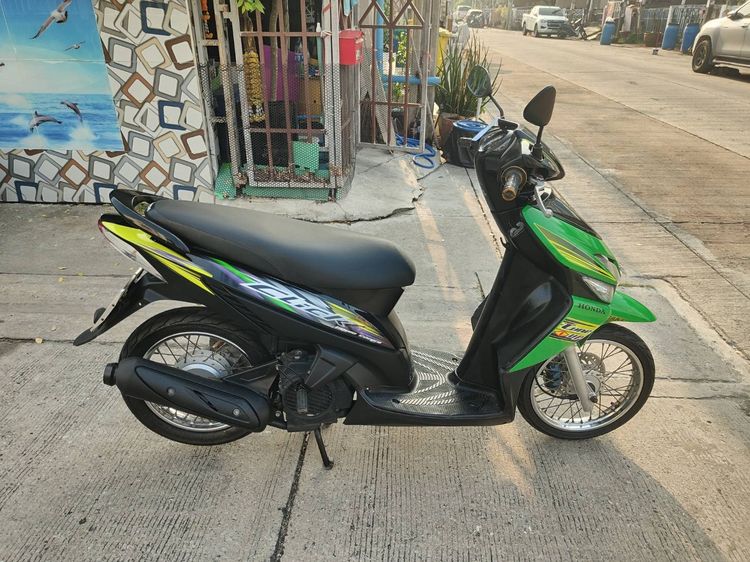 🛵ยังไงก็ขาย CLICK ปี 49 เครื่องดี สีสวย สตาร์ทมือ เล่มชุดโอนครบ+เปลี่ยนถ่ายน้ำมันเครื่องฟรี ไม่มีส่งฟรี รูปที่ 3