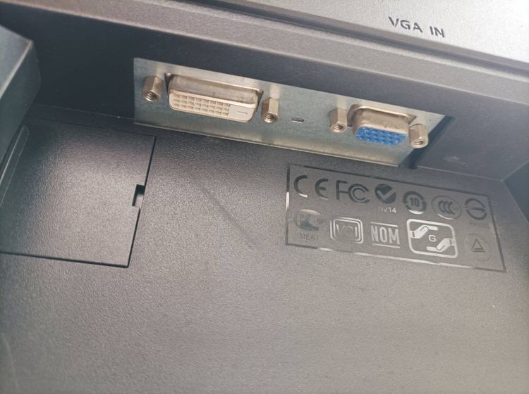 monitor ACER ขนาด 19" รุ่น v193w มีพอรท dvi vga ไร้เส้นไร้จุด พร้อมใช้งาน ขาย 490 บาท  รูปที่ 3