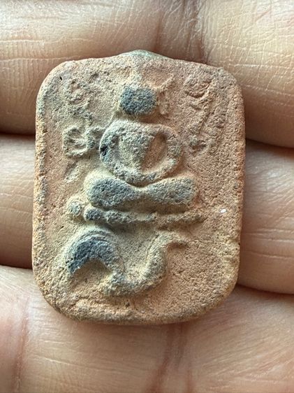 หลวงพ่อปาน วัดบางนมโค จ.อยุธยาฯ พิมพ์ขี่ไก่นิยมเนื้อดินเผาเก่าๆโบราณยุคต้นบล๊อคไม้ เก่าจริงถึงยุค พระเก่าๆ เหมาๆบ้านๆ พระคนแก่เก่าๆเก็บ รูปที่ 5