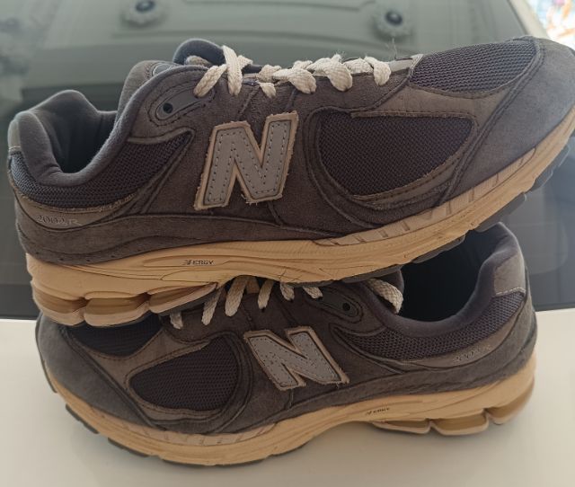 ขายถูก  New Balance 2002RE สีน้ำตาลเข้ม วินเทจ Size 43-275cm สภาพสวย ของแท้ รูปที่ 3