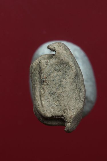 พระรอดลำพูนสวยๆค่ะเก่าค่ะ รูปที่ 5