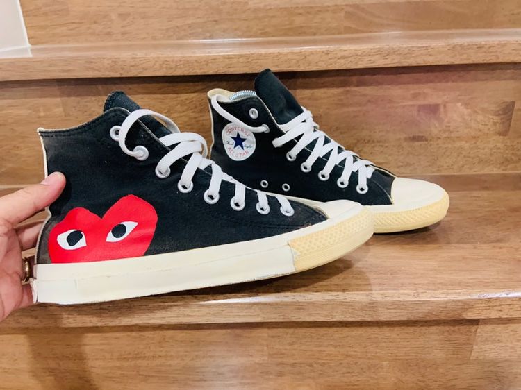 รองเท้า converse x comme des garçons play แท้ 💯 เบอร์ EU 41 cm 26 คนเท้า 25.5-26.5 cm ใส่ได้ครับ สภาพดีมาก พื้นเต็ม ทรงสวย หายากน่าสะลมครับ รูปที่ 2
