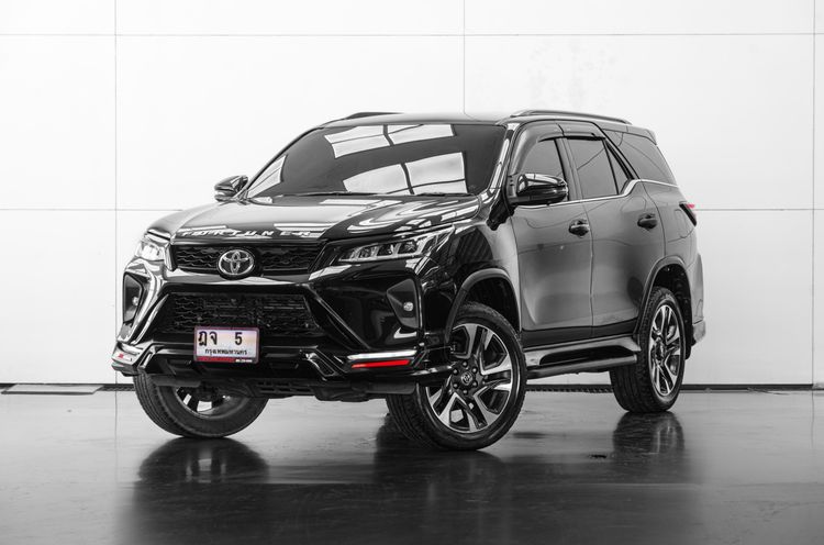 Toyota Fortuner 2020 2.4 LEGENDER 2WD AT Utility-car ดีเซล ไม่ติดแก๊ส เกียร์อัตโนมัติ ดำ รูปที่ 2