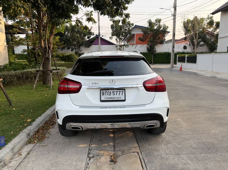 Mercedes-Benz GLA-Class 2020 GLA250 Sedan เบนซิน ไม่ติดแก๊ส เกียร์อัตโนมัติ ขาว รูปที่ 3