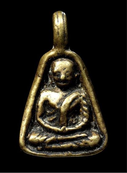 หลวงพ่อเงินจอบเล็กครับ