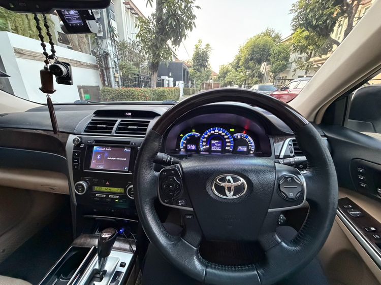 Toyota Camry 2012 2.5 Hybrid Sedan ไฮบริด ขาว รูปที่ 3