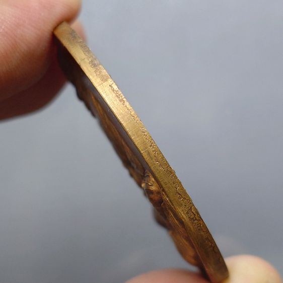 หลวงพ่อทวด รุ่น “มงคลจักรวาลพุทธาคมเขาอ้อ” เนื้อทองแดง พิมพ์ใหญ่ วัดเขาอ้อ จ.พัทลุง ปีพ.ศ. 2545 รูปที่ 5