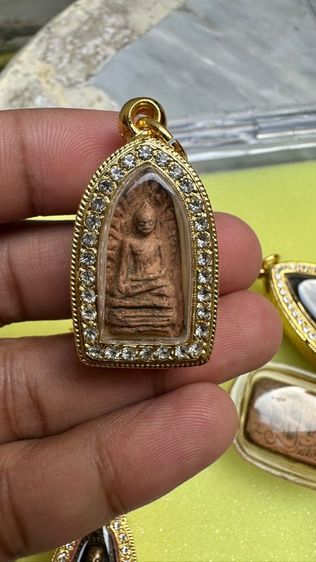 ปล่อยพระค่ะ