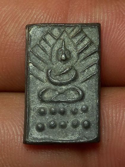 พระหล่อหลวงปู่ศุข วัดปากคลองมะขามเฒ่า จ.ชัยนาท พิมพ์ประภามณฑลข้างรัศมี ฐานบัวตุ่ม(หน้านกฮูก) เนื้อชินตะกั่ว ประมาณ ปี 2440-2466 สภาพสวยเดิมๆ รูปที่ 5