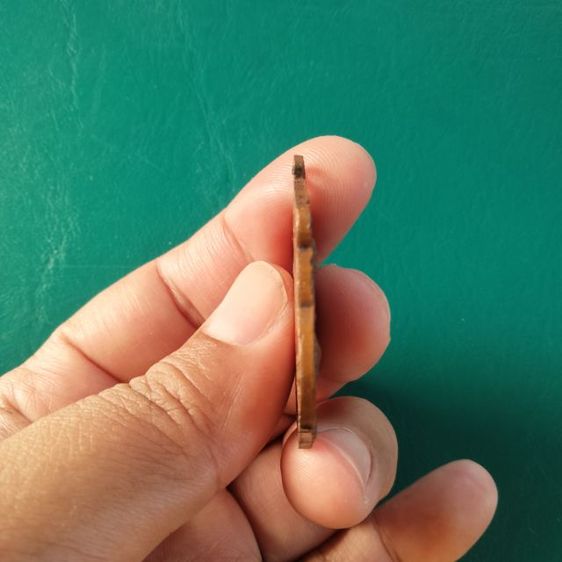 หลวงปู่ทิมวัดละหารไร่เหรียญ 8 รอบ