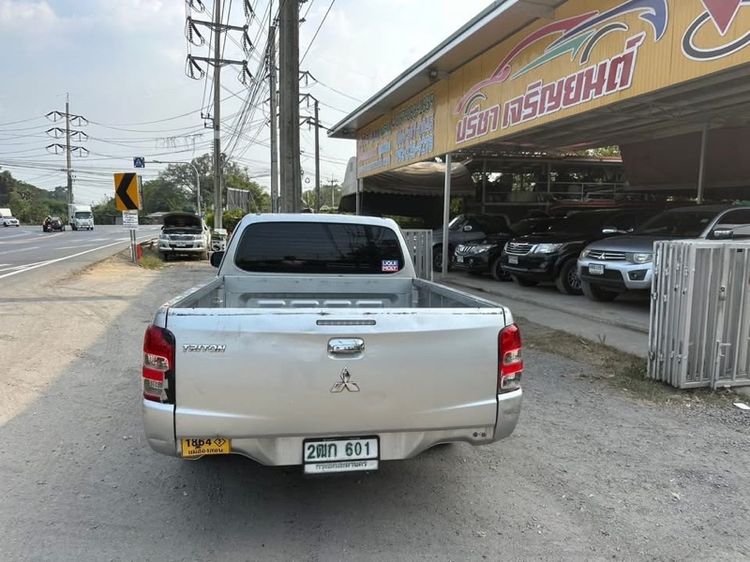 Mitsubishi Triton 2016 2.5 GLX Pickup ดีเซล ไม่ติดแก๊ส เกียร์ธรรมดา เทา รูปที่ 4