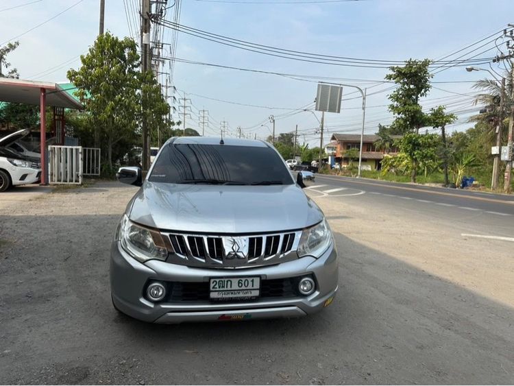 Mitsubishi Triton 2016 2.5 GLX Pickup ดีเซล ไม่ติดแก๊ส เกียร์ธรรมดา เทา รูปที่ 3