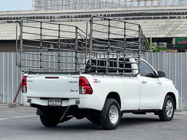 Toyota Hilux Revo 2017 2.8 J Plus Pickup ดีเซล ไม่ติดแก๊ส เกียร์ธรรมดา ขาว รูปที่ 4