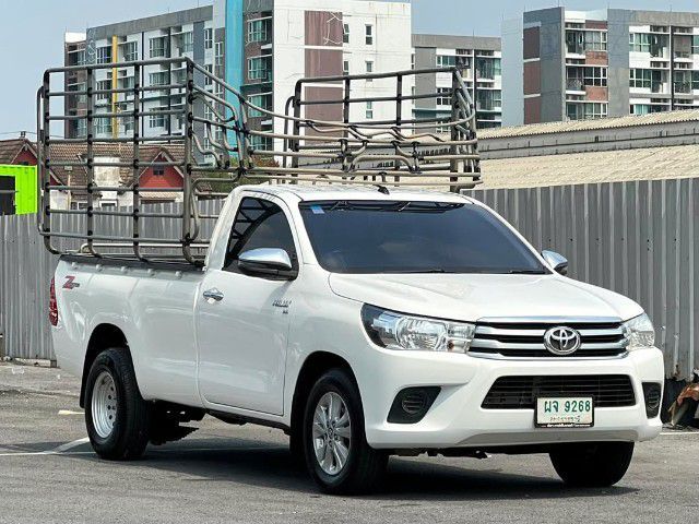 Toyota Hilux Revo 2017 2.8 J Plus Pickup ดีเซล ไม่ติดแก๊ส เกียร์ธรรมดา ขาว รูปที่ 2