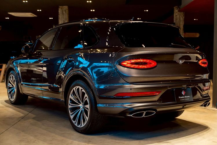 Bentley Bentayga 2021 3.0 Hybrid 4WD Utility-car ปลั๊กอินไฮบริด (PHEV) ไม่ติดแก๊ส เกียร์อัตโนมัติ เทา รูปที่ 4