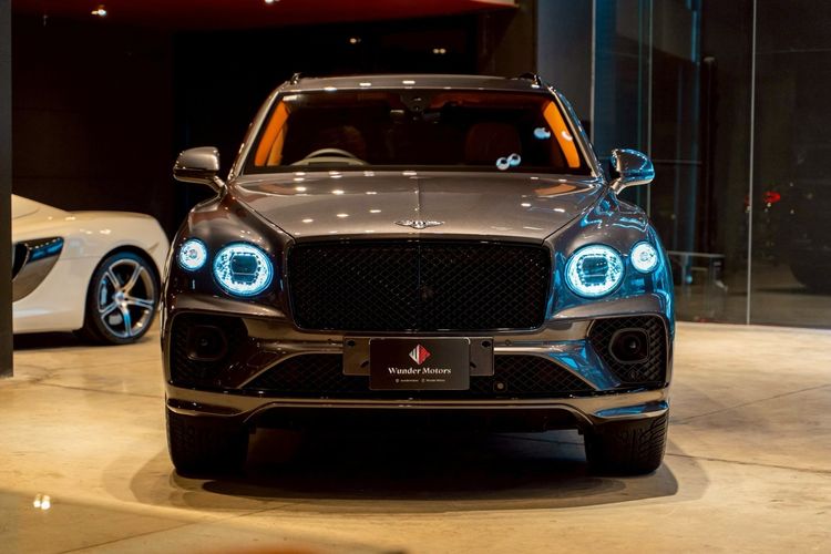 Bentley Bentayga 2021 3.0 Hybrid 4WD Utility-car ปลั๊กอินไฮบริด (PHEV) ไม่ติดแก๊ส เกียร์อัตโนมัติ เทา