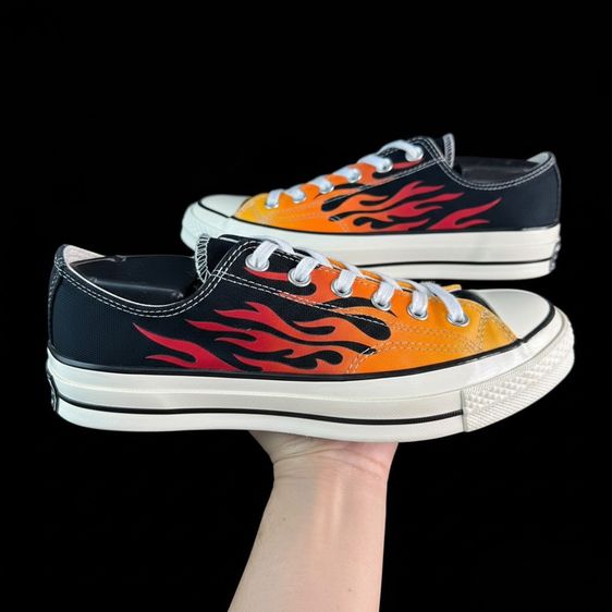 รองเท้าผ้าใบ ผ้าใบ UK 6.5 | EU 40 | US 7 ดำ Converse Chuck 70 Low Archive Flames 25.5 CM