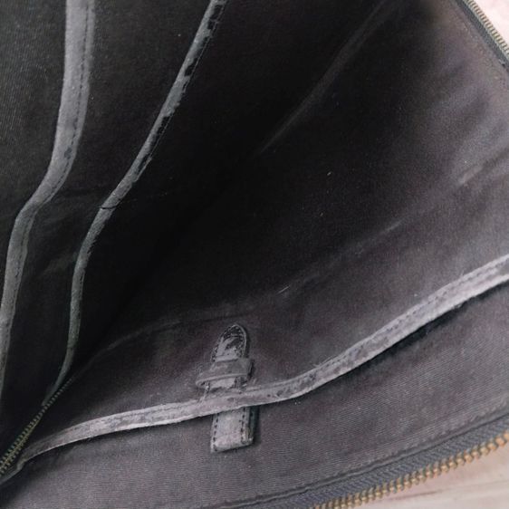 กระเป๋าใส่ไอแพ็ค COACH แท้ 💯 size กว้าง 9 ยาว 11 นิ้ว สภาพดีมาก ดีเทลสวย ลายละเอียดดี หายากน่าสะสมครับ รูปที่ 4