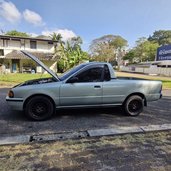 รถ Nissan รุ่นอื่นๆ รุ่นย่อยอื่นๆ สี เงิน