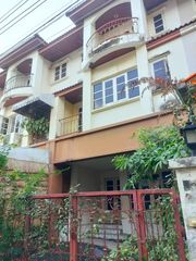 ทาวน์เฮาส์ 3 ชั้น ซิตี้ปาร์ค ศรีนครินทร์ 45 เนื้อที่ 24.4 ตร.ว. ขายเพียง 5 ล้านบาท