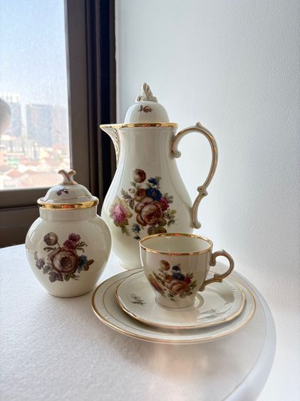 เซรามิคเก่า ชุดชากาแฟ Maleri