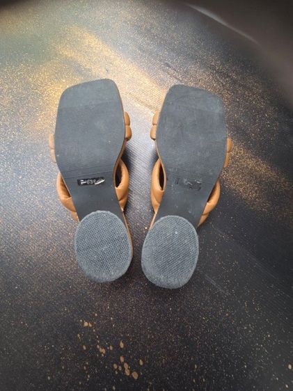 รองเท้าแตะ 39 รูปที่ 4