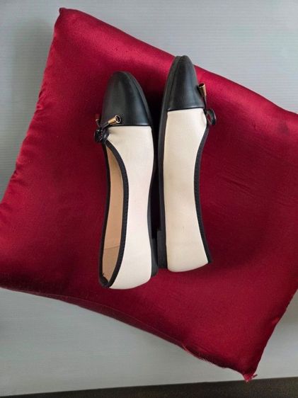 รองเท้าส้นแบน เบอร์39🌷ไม่มีตำหนิข รูปที่ 2