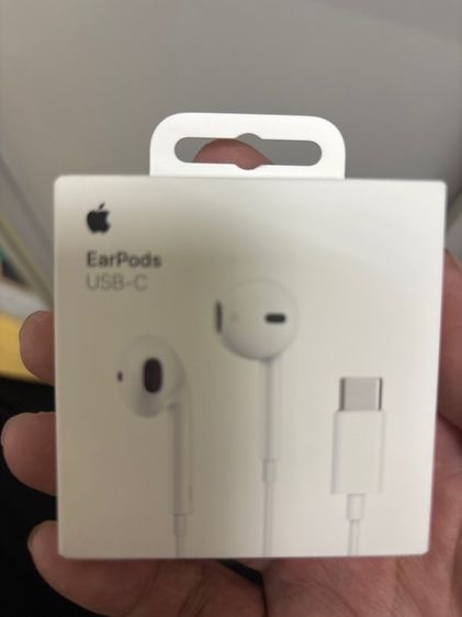 apple earpods with USB type C