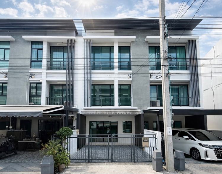 AP (Thailand) ใช่ ขายด่วน บ้านกลางเมืองพระราม 9 รามคำแหง รีโนเวทใหม่เพียง 5.59 ล้าน