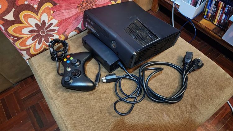 Xbox 360 สภาพใหม่เก็บไม่ได้เล่น รูปที่ 3