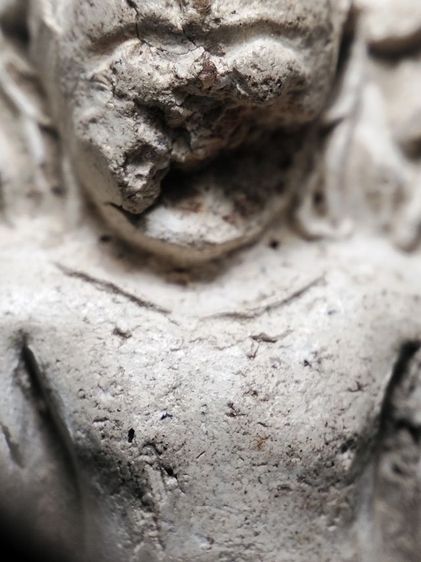 พระเปิมลำพูนเนื้อขาวครับ รูปที่ 8