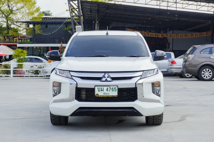 Mitsubishi Triton 2023 2.5 GLX Pickup ดีเซล ไม่ติดแก๊ส เกียร์ธรรมดา ขาว รูปที่ 2