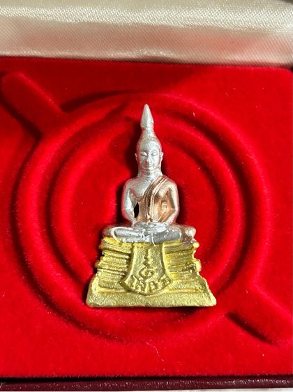 หลวงพ่อโสธรรุ่นกรมตำรวจ 80 ปีพร้อมกล่องเดิมกล่องหนังราคาองละ 650 บาทรวมส่งเก็บปลายทาง รูปที่ 5
