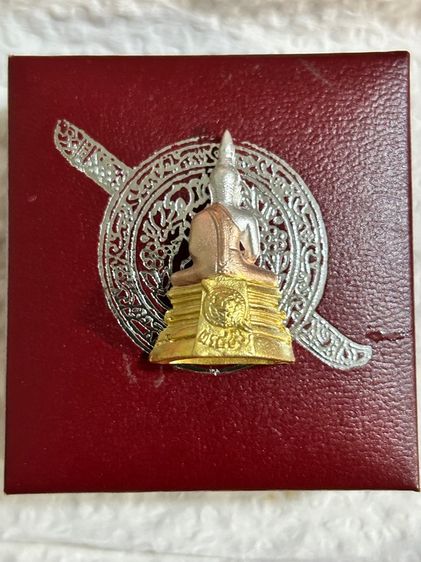 หลวงพ่อโสธรรุ่นกรมตำรวจ 80 ปีพร้อมกล่องเดิมกล่องหนังราคาองละ 650 บาทรวมส่งเก็บปลายทาง รูปที่ 4