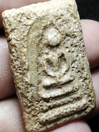 พระสมเด็จเนื้อจัดจ้านผ่านการใช้ครับ รูปที่ 8