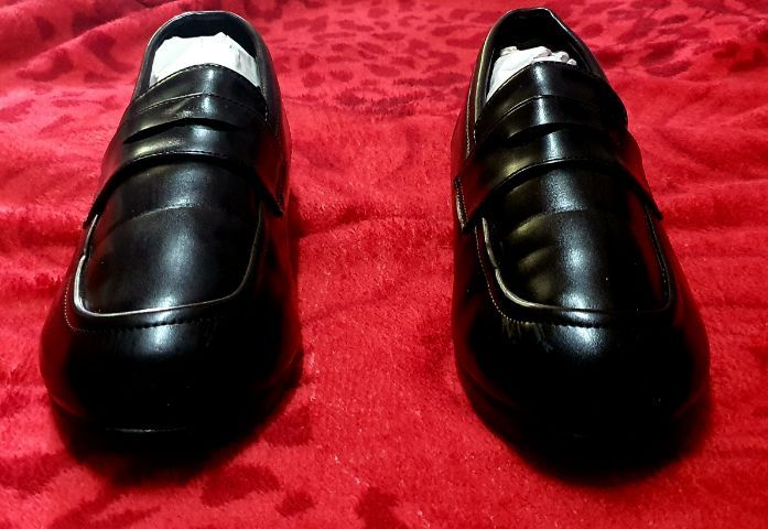 รองเท้าหนังเด็กชายสีดำ ความยาวเท้า 22 ซม เหมือนใหม่ด้านในนุ่มมาก รูปที่ 5