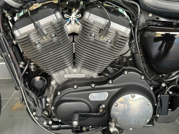 Harley-Davidson Roadster1200 ® ปี20 รูปที่ 16