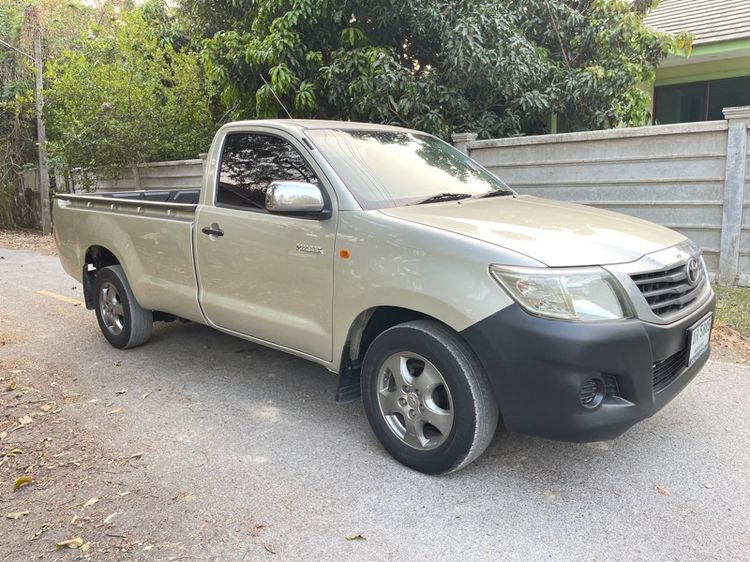 Toyota Hilux Vigo Champ 2011 2.5 J Single Cab Pickup ดีเซล ไม่ติดแก๊ส เกียร์ธรรมดา บรอนซ์เงิน รูปที่ 2
