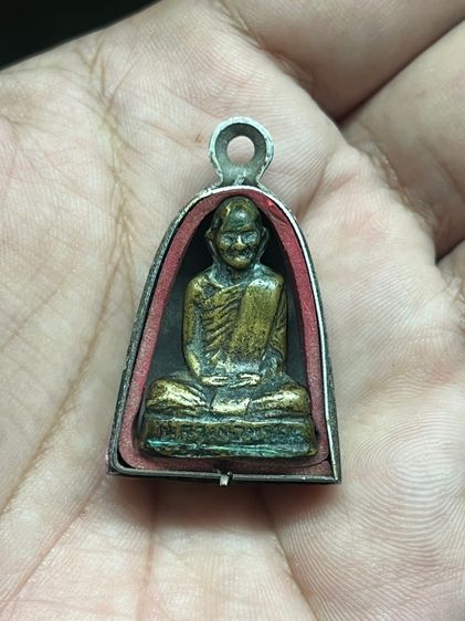 รูปหล่อหลวงพ่อพรหม(มีสินค้าหลายรายการกดเข้ามาดูในโปรไฟล์ได้เลยครับ) รูปที่ 9