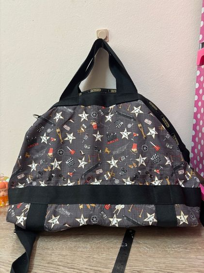 กระเป๋า LeSportsac ลาย Hollywood (Rare Print) สภาพดี พร้อมใช้งาน รูปที่ 3