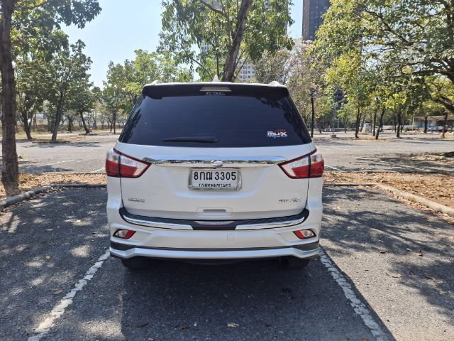 รถ Isuzu MU-X 1.9 The Iconic สี ขาว