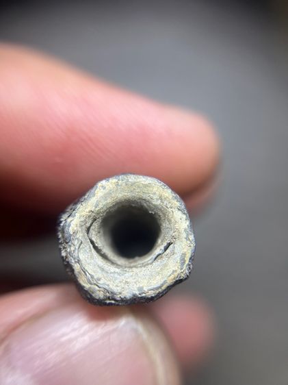 เปิดตะกรุดตะกั่วยาว 3.5 นิ้วไม่ทราบที่(มีสินค้าหลายรายการกดเข้ามาดูในโปรไฟล์ได้เลยครับ) รูปที่ 9