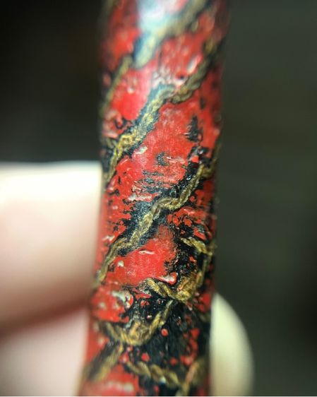 ตะกรุดตะกั่วลงรักชาติแดงมันมันไม่ทราบที่ยาว 4.7 นิ้ว(มีสินค้าหลายรายการกดเข้ามาดูในโปรไฟล์ได้เลยครับ) รูปที่ 6