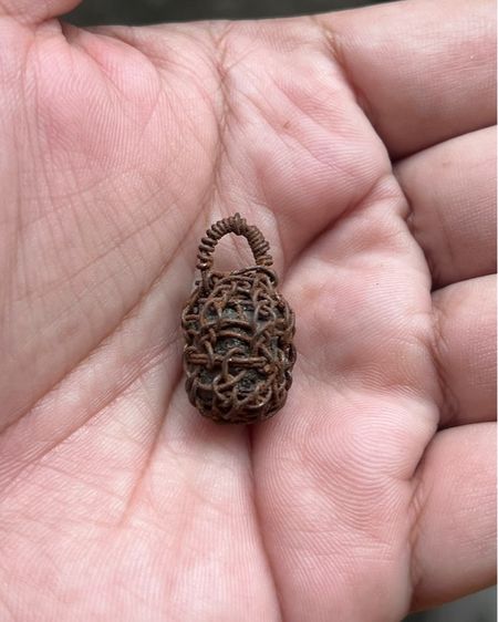 เครื่องรางลึกลับ ด้านในลงรักถักลวด ไม่ทราบที่ (มีสินค้าหลายรายการกดเข้ามาดูในโปรไฟล์ได้เลยครับ รูปที่ 6