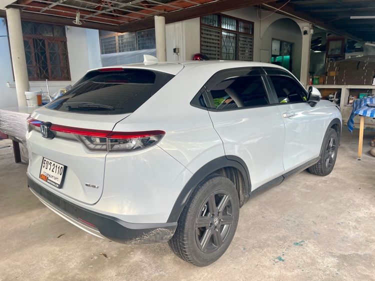 รถ Honda HR-V 1.5 EL e:HEV สี ขาว