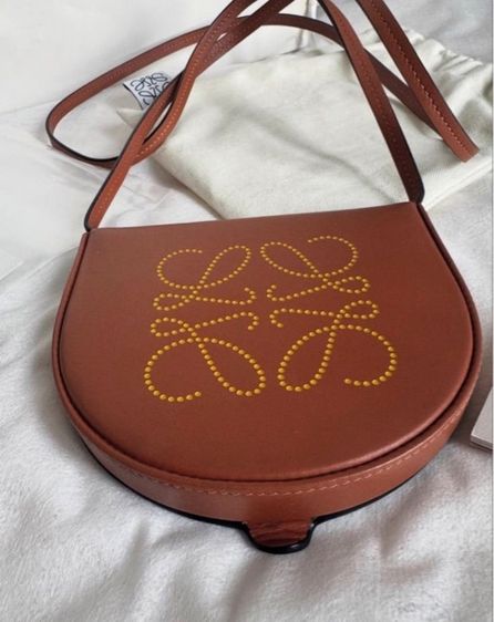 Loewe heel pouch small รูปที่ 2