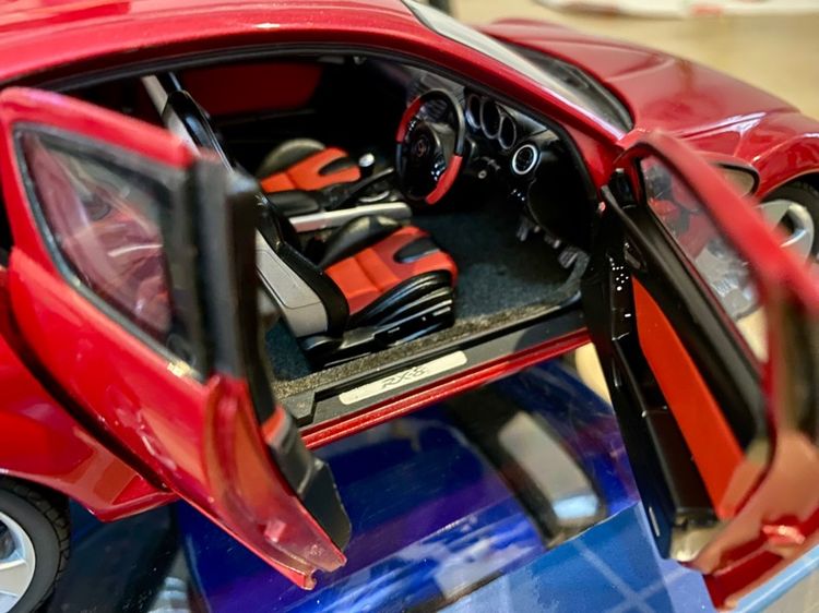 Rx8 scale 1 ต่อ 18 สีแดงมุก รูปที่ 4