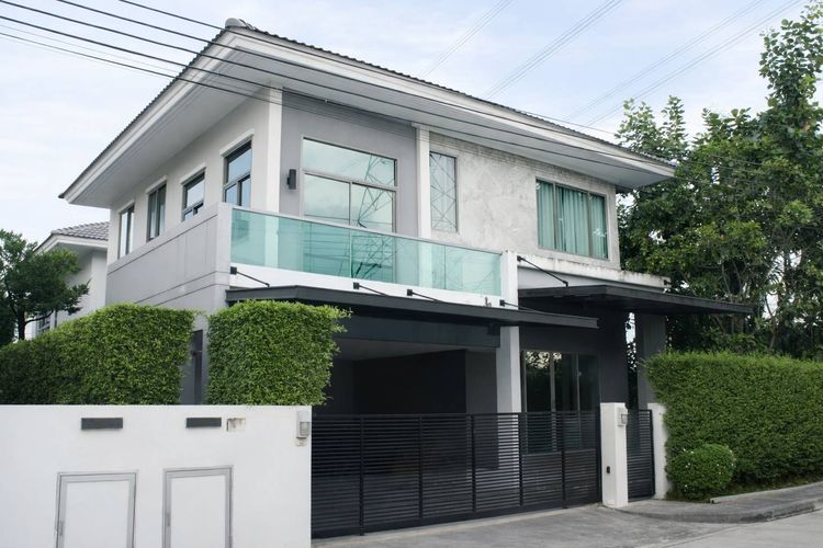 ขายบ้านเดี่ยว เพอร์เฟคเพลส กรุงเทพกรีฑา เเปลงหัวมุม พร้อมเฟอร์นิเจอร์ หิ้วกระเป๋าเข้าอยู่ได้เลย