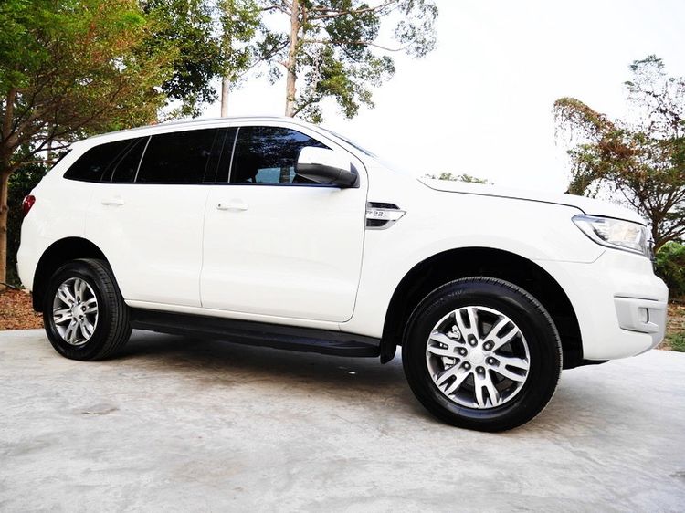 Ford Everest 2016 2.2 Titanium Utility-car ดีเซล ไม่ติดแก๊ส เกียร์อัตโนมัติ ขาว รูปที่ 2